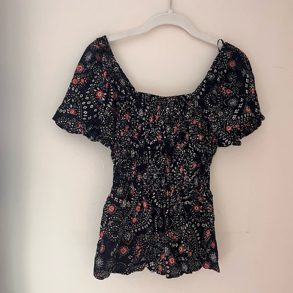 Francesca’s Smocked Blouse - Picture 4 of 5